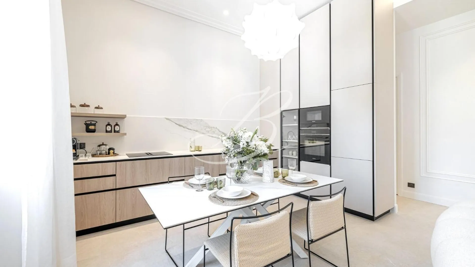 Le Mane - Haussmannien Centre Cannes Accommodation 0*,
