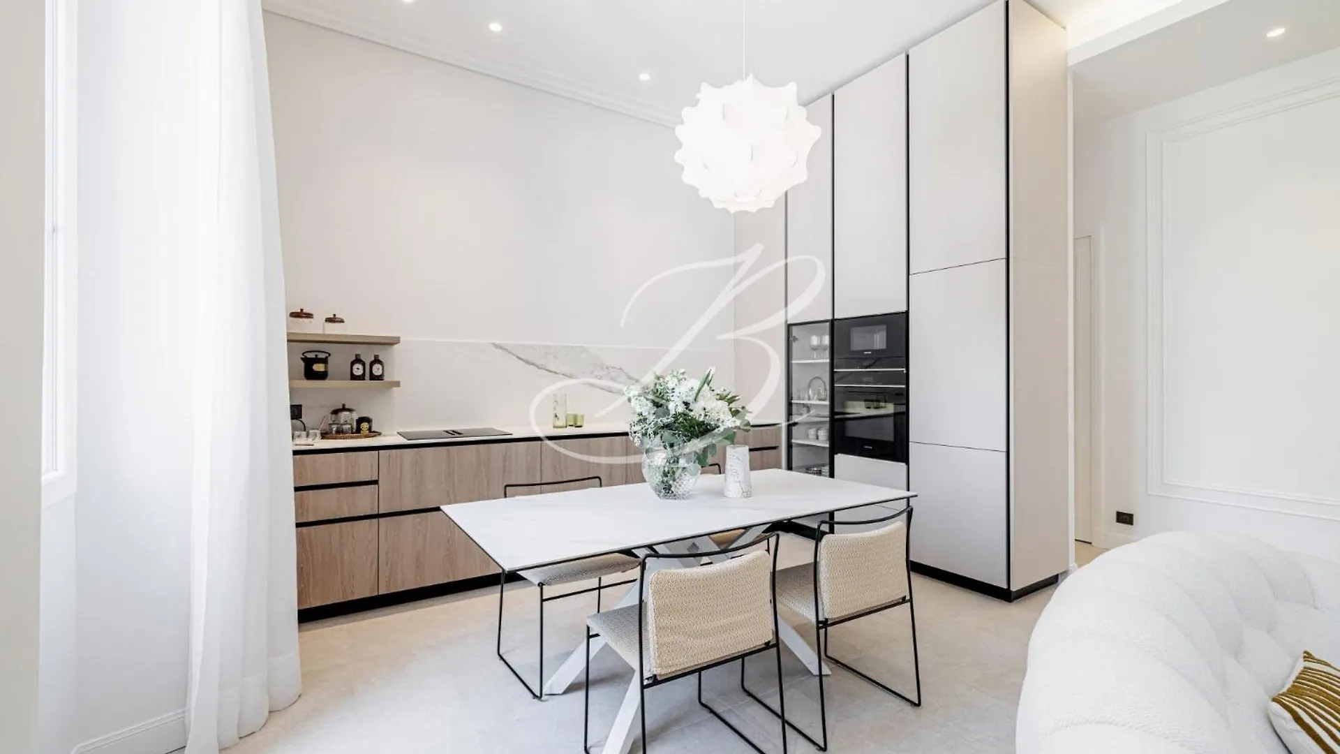 Le Mane - Haussmannien Centre Cannes Accommodation