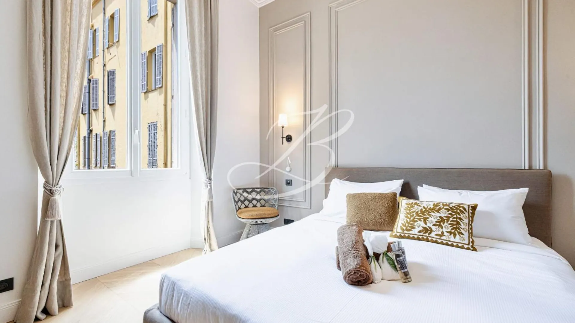 Apartment Le Mane - Haussmannien Centre Cannes Accommodation France
