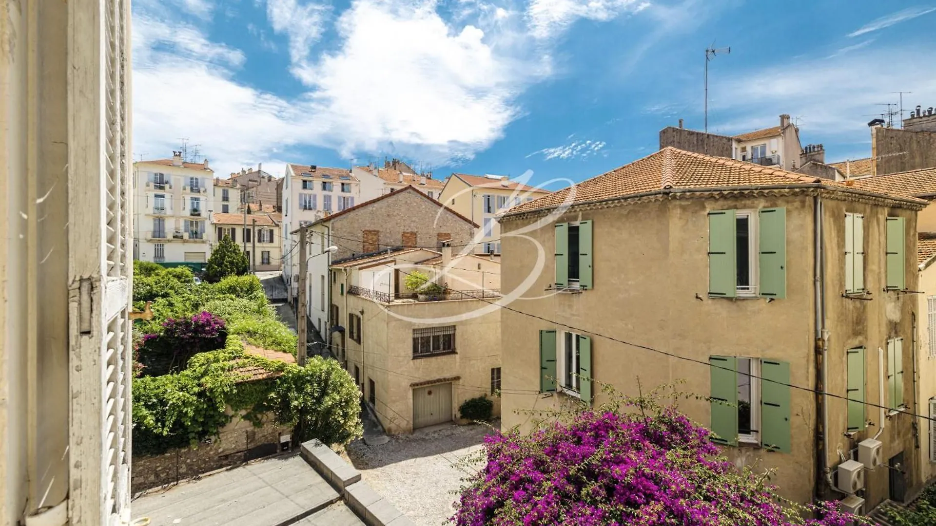 Apartment Le Mane - Haussmannien Centre Cannes Accommodation