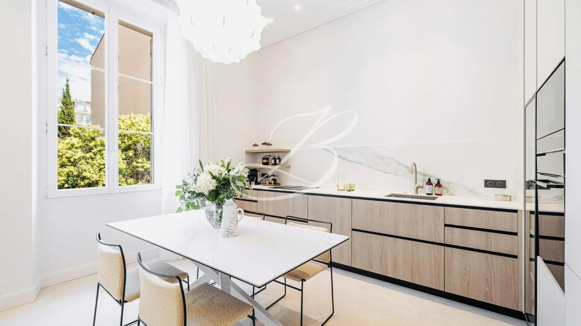 Le Mane - Haussmannien Centre Cannes Accommodation France